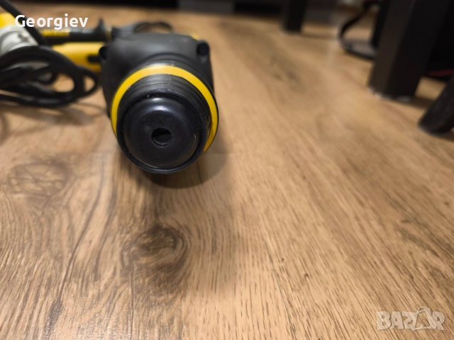 Ударно пробивна дрелка DeWalt D25123 LX, 800W, 115V, SDS max + инструменти