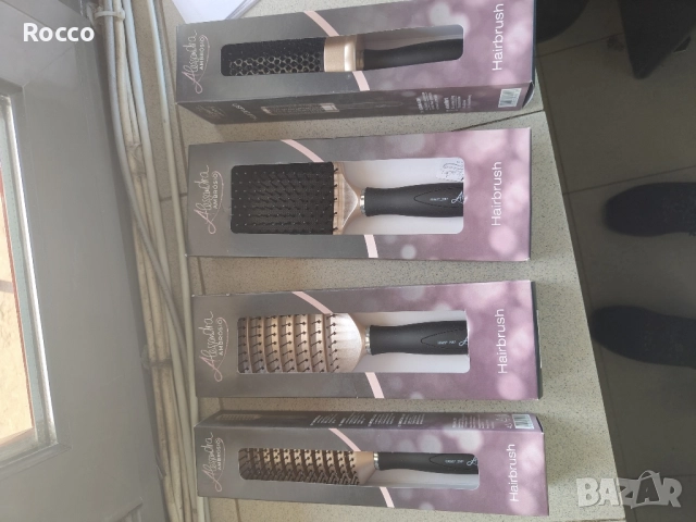 Четки за коса 