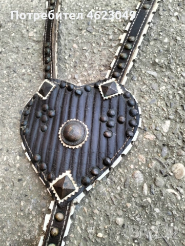 Нагръдник за кон с пафта