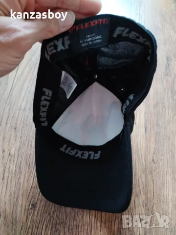 peak performance - страхотна шапка КАТО НОВА , снимка 5 - Шапки - 50292119