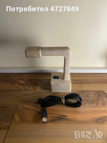Уникат! 3D принтирана настолна лампа със сини LED светлини + USB порт