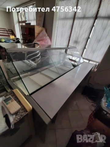  Hladilna vitrina v perfektno sustoqnie! Razmeri- visochina -120sm, Dyjina- 180sm, shirina - 95 sm., снимка 5 - Витрини - 53726903