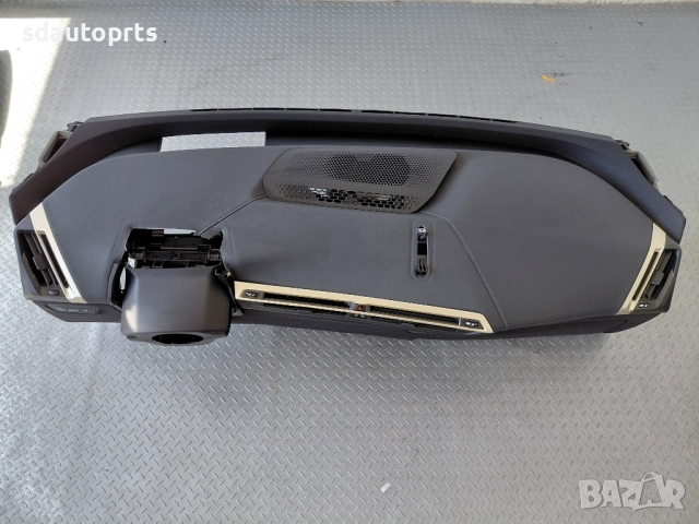 Арматурно Табло за BMW iX I20 с Head Up