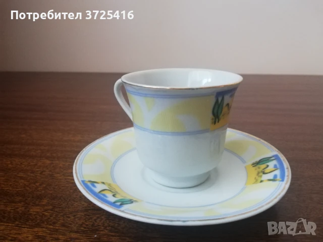 Сервиз за кафе, порцеланов 6 броя чаши и чинийки, общо за 5,00 лева, снимка 2 - Сервизи - 51022351
