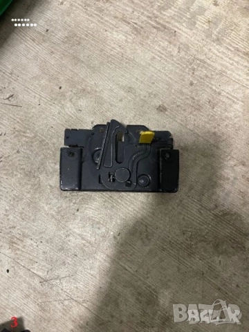 Части заключване (брави, жило и др.) - Форд Фиеста (Ford Fiesta) 1.4 TDCI - 68 к.с. - 2010 г., снимка 3 - Части - 51788939