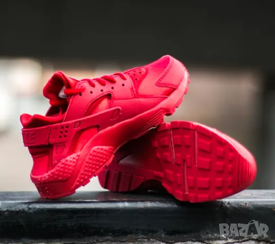 маратонки Nike Air Huarache Run 'All Red' номер 41-42, снимка 3 - Маратонки - 47481858