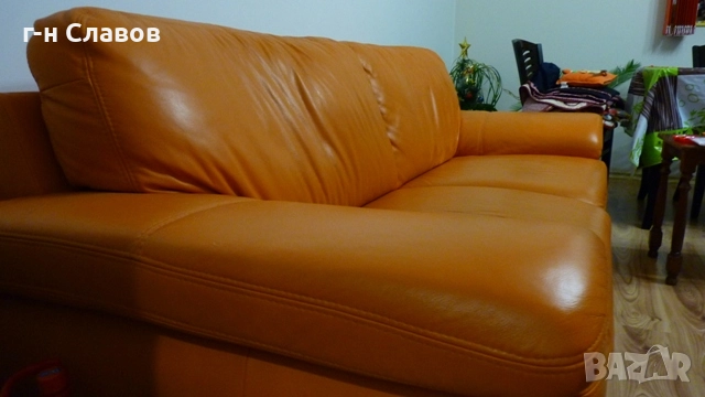 Италианска КОЖЕНА и ДЪРВО Гарнитура за Хол и Всекидневна с Масивен Диван и Два Фотьойла. Като Нова! , снимка 5 - Дивани и мека мебел - 52235421