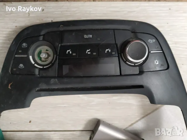 Панел климатроник Opel Insignia 2.0 CDTI , 13273095, снимка 3 - Части - 50207921