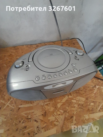 Касетофон TLC , снимка 2 - Радиокасетофони, транзистори - 54009952