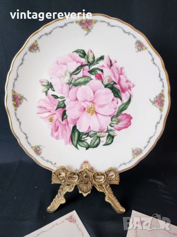 Колекционерска чиния Royal Albert, Camellia, снимка 2 - Колекции - 46523987