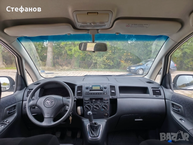 Toyota Corolla Verso , снимка 9 - Автомобили и джипове - 52496324