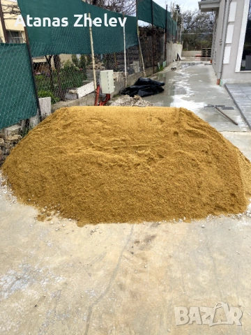 Продавам 3 тона пясък на символична цена