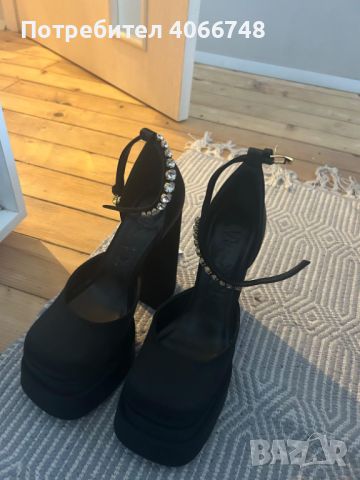 НОВИ ОРИГИНАЛНИ VERSACE WOMENS MEDUSA AEVITAS PLATFORM SANDAL BLACK EU НЕ СА НОСЕНИ НИТО ВЕДНЪЖ! ПЕР, снимка 4 - Дамски обувки на ток - 45286001