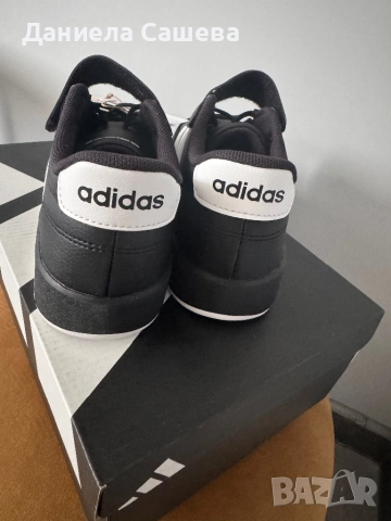 Маратонки Adidas, снимка 6 - Детски маратонки - 52266715