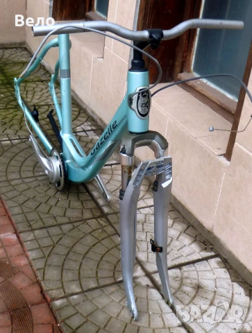 Алуминиева рамка ГАЗЕЛЕ ! 28 цола за вътрешни скорости !, снимка 10 - Части за велосипеди - 53285582