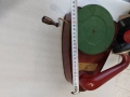 Рядък миниатюрен грамофон начало на 20 век, снимка 11