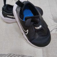 Маратонки Nike 25 номер, снимка 2 - Детски маратонки - 45306875