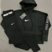 Дамски Екипи Nike , снимка 1 - Спортни екипи - 45321976