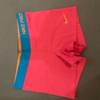 Шорти Nike, снимка 1 - Къси панталони и бермуди - 45241235