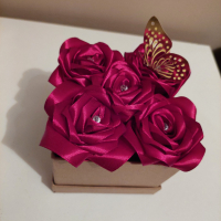 Букети от сатенени рози (вечни рози) - могат да бъдат и блестящи, снимка 9 - Ръчно изработени сувенири - 44941362
