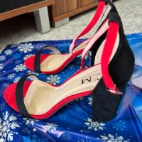 Продавам чисто нови  дамски сандали на ток C'M PARIS , снимка 4 - Сандали - 45003338