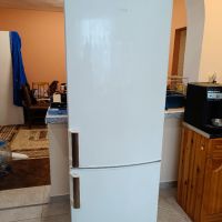 Хладилник с фризер AEG , снимка 1 - Хладилници - 45418206