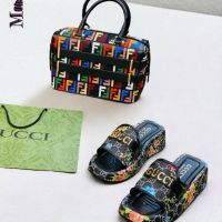 дамски висококачествени чехли и чанта , снимка 1 - Чанти - 45113309