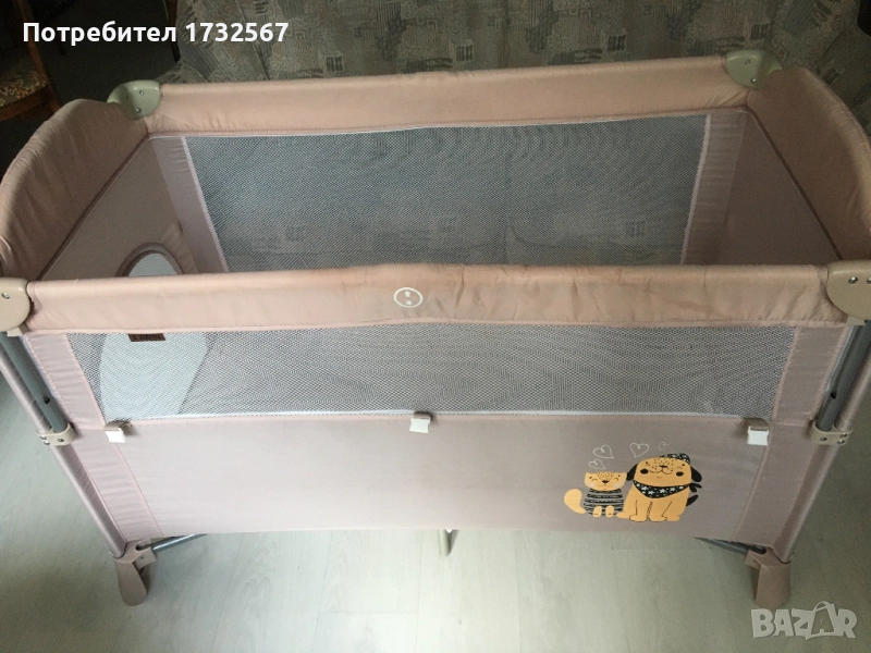 Швейцарско бебешко легло на две нива и сгъваема страница, снимка 1