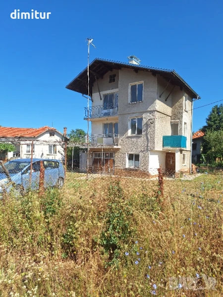 къща в Радомир село Беланица, снимка 1