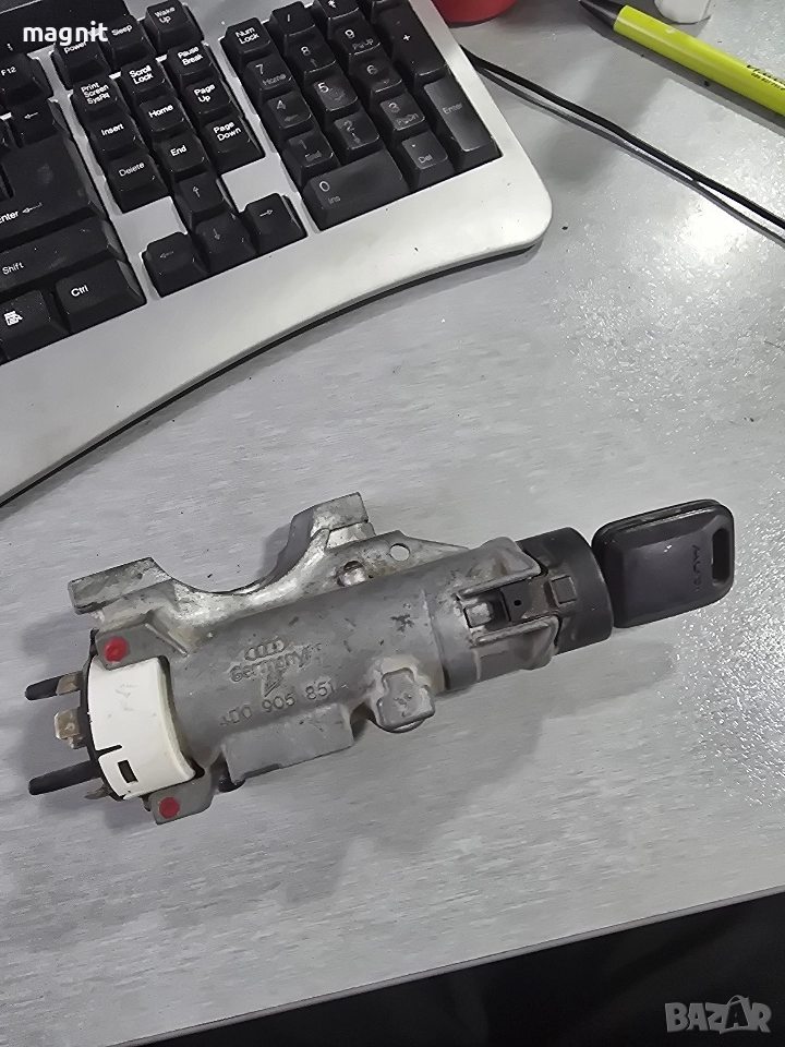4D0905851A Контактен ключ и патрон AUDI A4 B5 , снимка 1