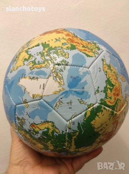 Футболна топка глобус, размер- 21,5см, снимка 1