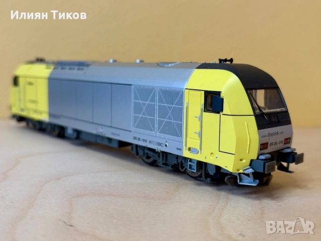 PIKO 57592 дизелов локомотив Siemens ER20 DCC Влак, влакче, снимка 2 - Влакчета, самолети, хеликоптери - 53651374
