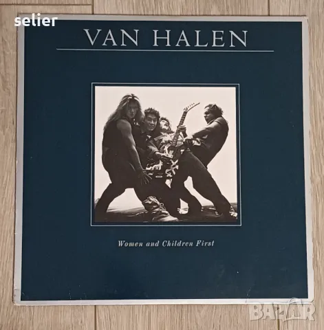 Van Halen ‎– Women And Children First Немско издание Състояние на винила:визуално е VG++,звучи споре, снимка 1 - Грамофонни плочи - 49070088