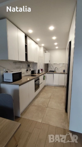 ПОД НАЕМ Прекрасен, просторен двустаен. Обзаведен. Затворен комплекс., снимка 5 - Апартаменти - 53639469