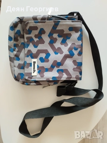 Продавам хюмнетка Bench с две отделения