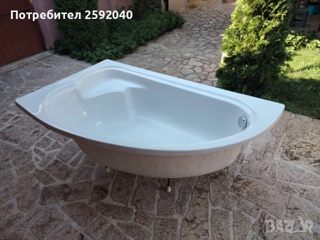 Ъглова вана от фибростъкло, снимка 1
