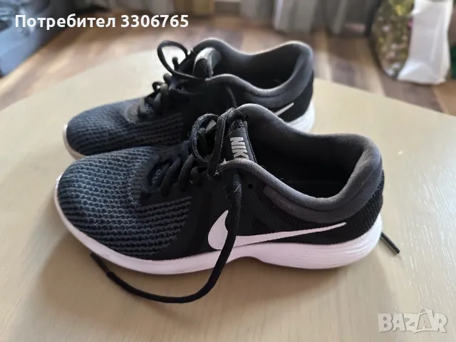 Маратонки Nike, снимка 3 - Детски маратонки - 47136776