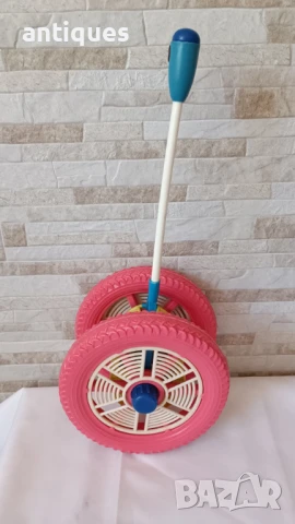 Търкалящо се детско колело от времето на соц-а, снимка 1