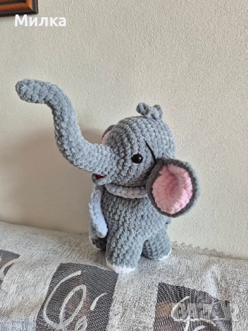 Ръчно изработена играчка - Слон
