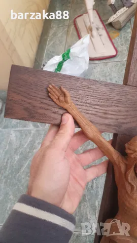 Голям дървен Кръст Разпятие, снимка 8 - Антикварни и старинни предмети - 50269856