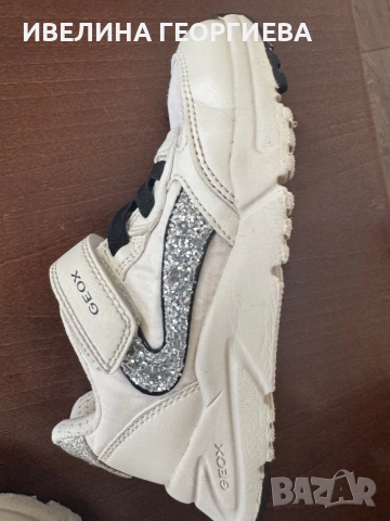 Маратонки Geox за момиче, снимка 2 - Детски маратонки - 51734528