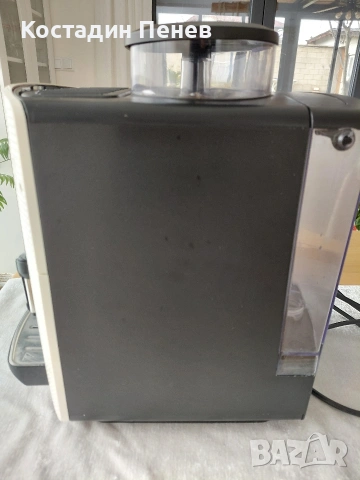 Продавам кафеавтомат KRUPS, снимка 4 - Кафе машини - 53923274