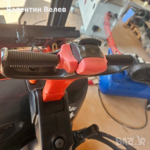 Електрическа палетна количка-стакер LINDE L14, снимка 6 - Други машини и части - 53972379