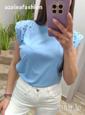 Дамски топ с подплънки