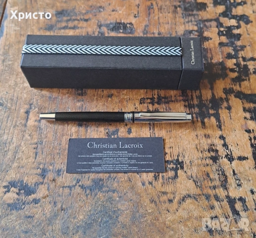 писалка Christian Lacroix Paris метал сребрист и черно, луксозна, красиво гравиран черен лак, снимка 2 - Ученически пособия, канцеларски материали - 46238078