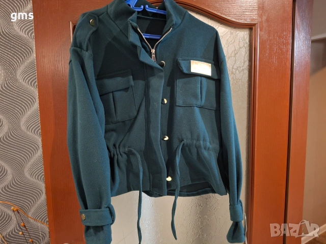 Ново яке универсален размер 