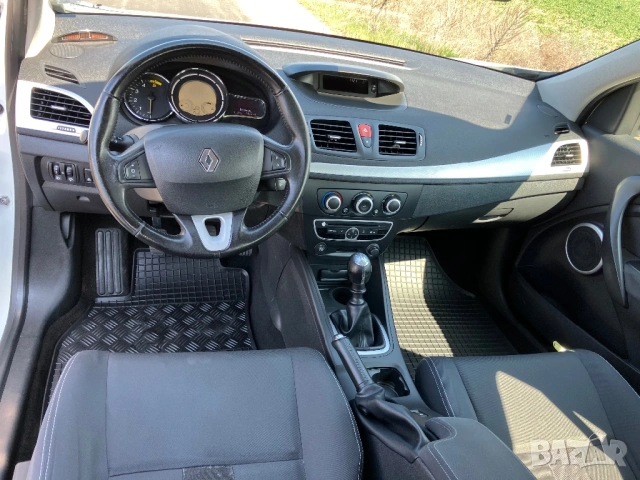 Renault Megane 1.5 Dci 110k.c., снимка 7 - Автомобили и джипове - 53731884