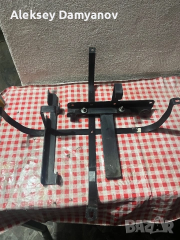 Стойка за резервна гума / държач за резервна гума!