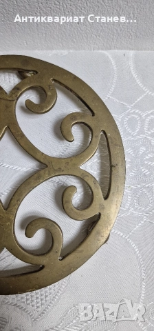 Месингова поставка за топло сервиране , снимка 5 - Аксесоари за кухня - 52709558