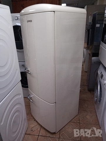 Бежов комбиниран хладилник с фризер ретро дизайн Gorenje с две години гаранция!, снимка 8 - Хладилници - 52544026